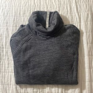 Lululemon Scuba Turtle neck and pockets!